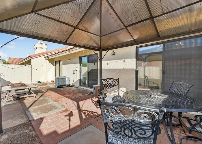 Chilled Oasis - Shaded Bbq Lounge Near Asu *